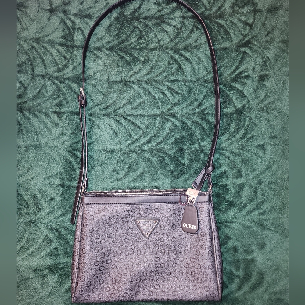 Guess Crossbody Medium Black Bag/Purse